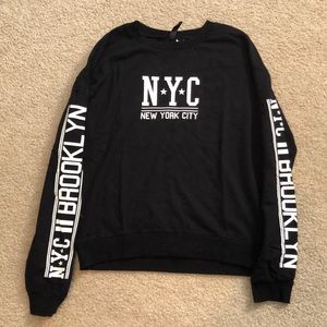 H&M Divided pullover shirt